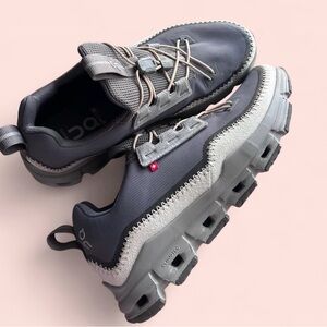 On Running Men's Charcoal and Light Gray Sneakers